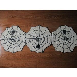 Cynthia Rowley beaded table Runner spiderweb spiders new in original wrappings